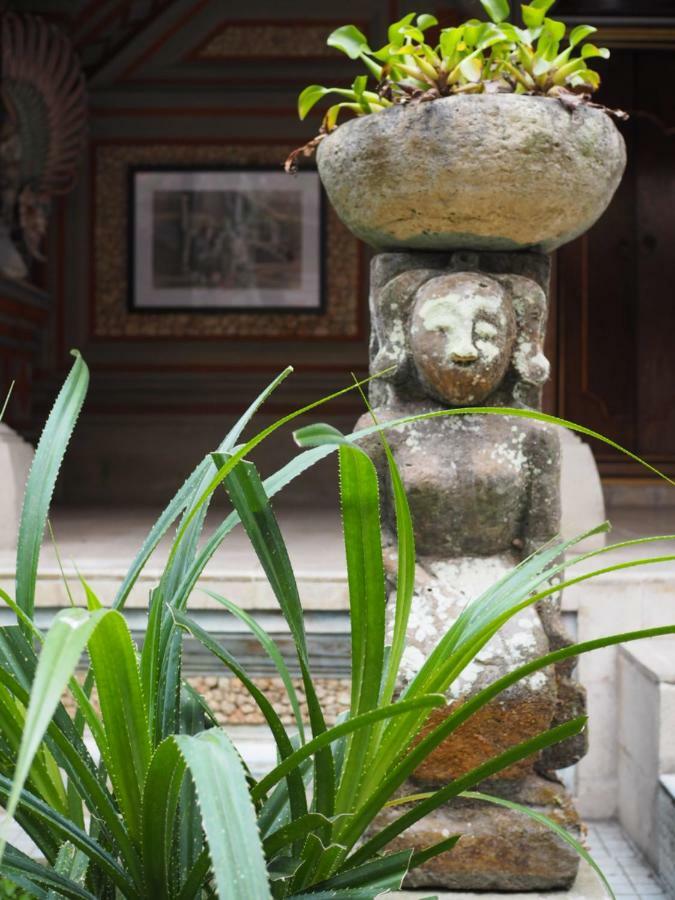 Kampung Sari Homestay Ubud  Exterior photo