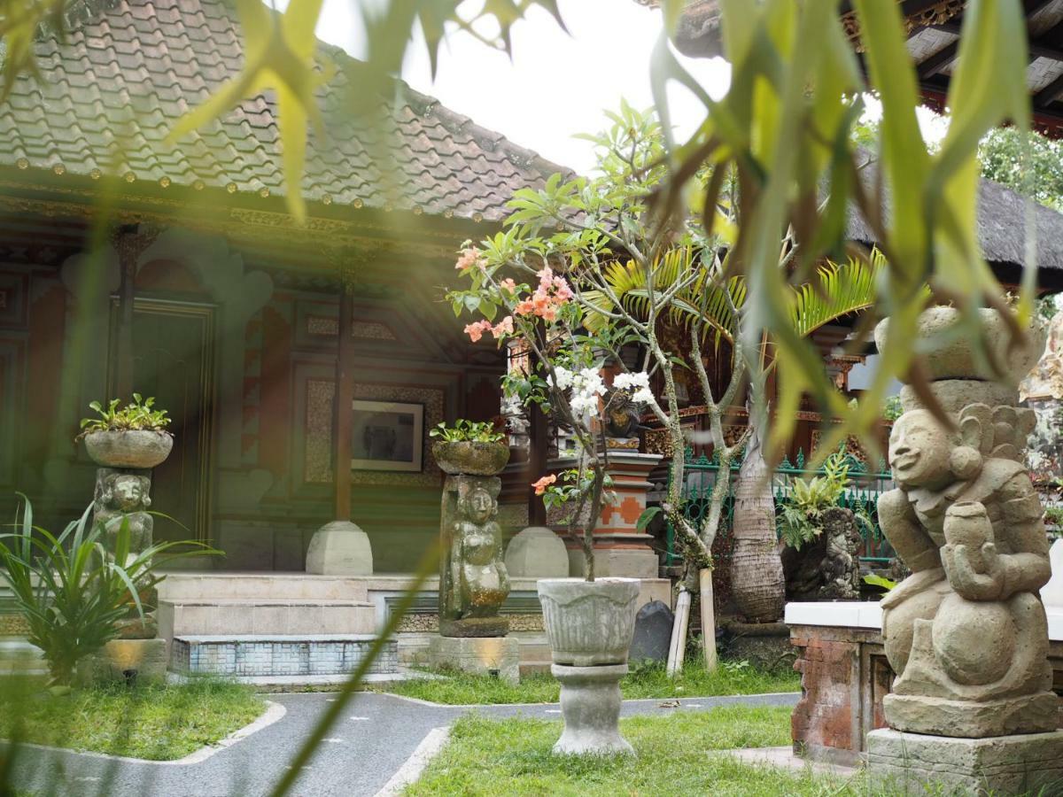 Kampung Sari Homestay Ubud  Exterior photo