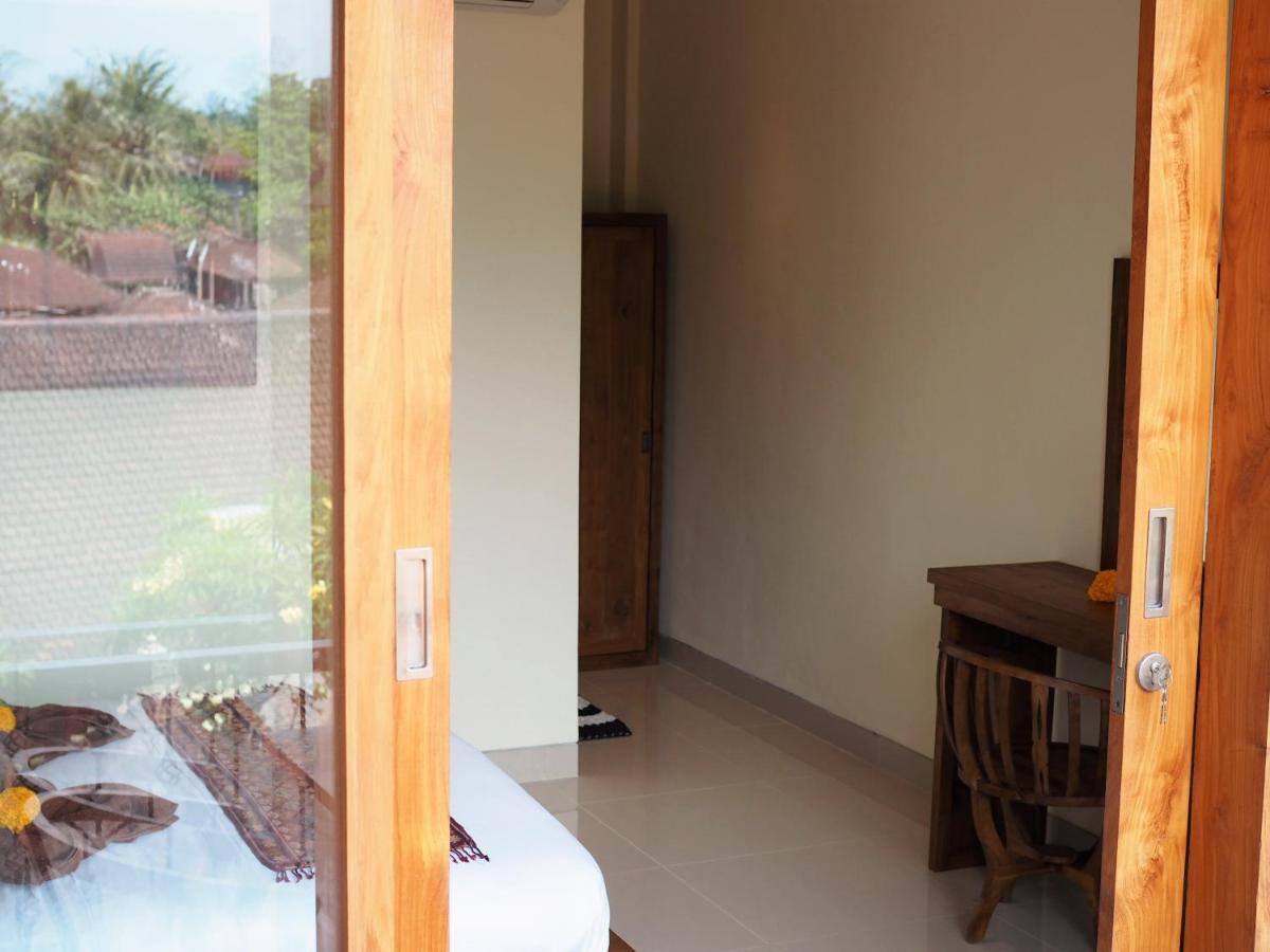 Kampung Sari Homestay Ubud  Exterior photo